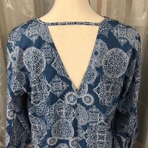 Verc clothing  blue patterned dress SZ M